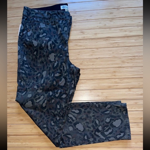 Democracy "Ab" Technology Leopard Print Skinny Fit Pants - Picture 3 of 8